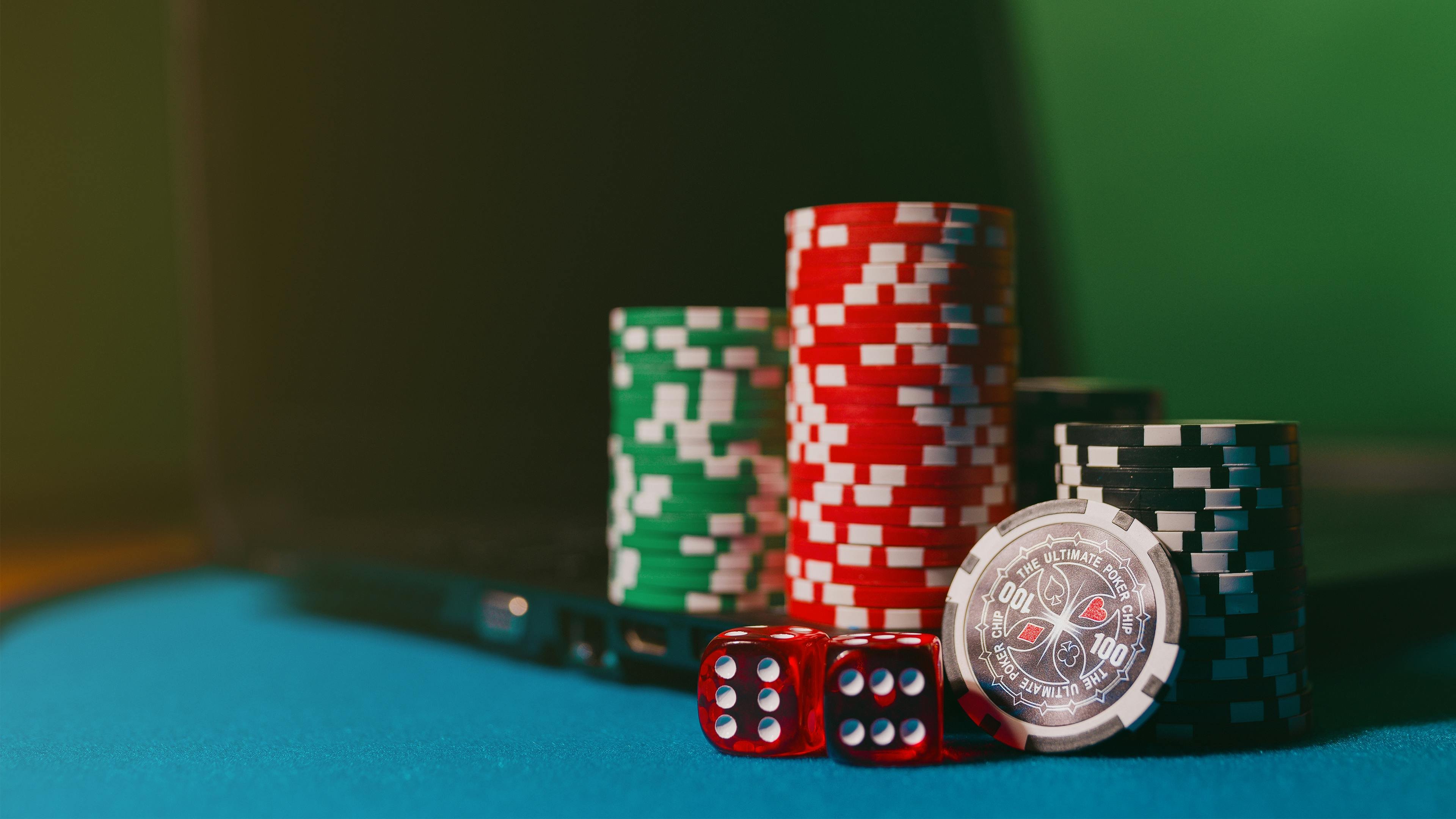 roket168 live casino baccarat roulette dealer profesional streaming HD